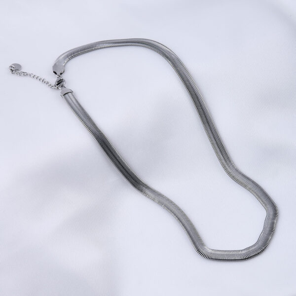 SNAKE CHAIN WHITE